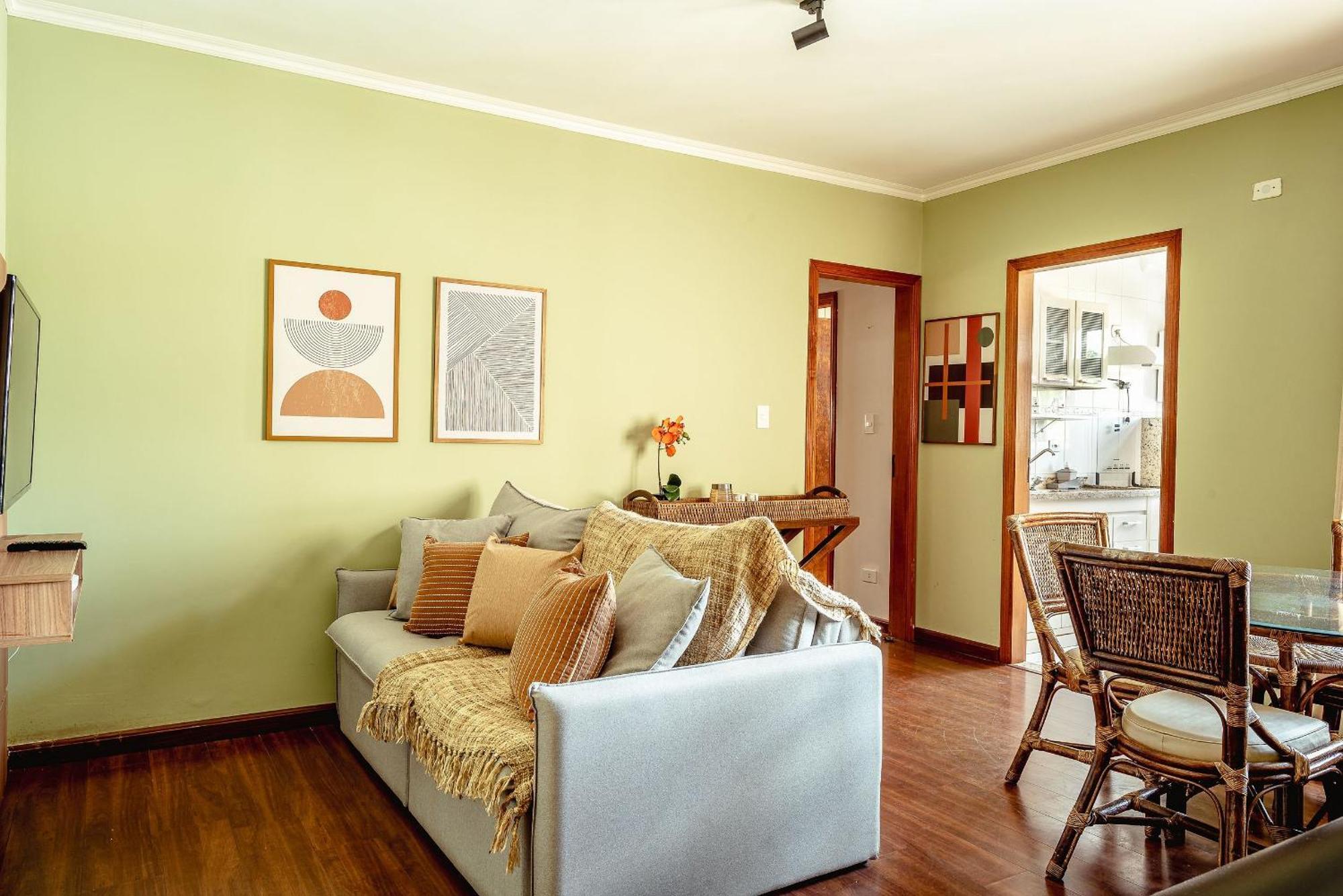 No Centrinho De Capivari | Wifi + Lareira + Garagem Apartamento Campos do Jordão